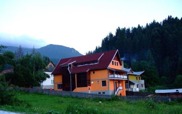 Vila Cristina Ceahlău Exterior photo