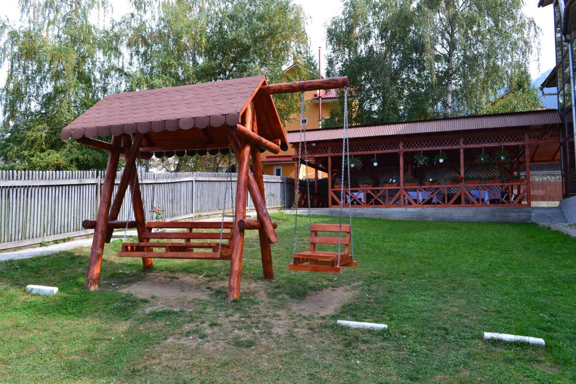 Vila Cristina Ceahlău Exterior photo